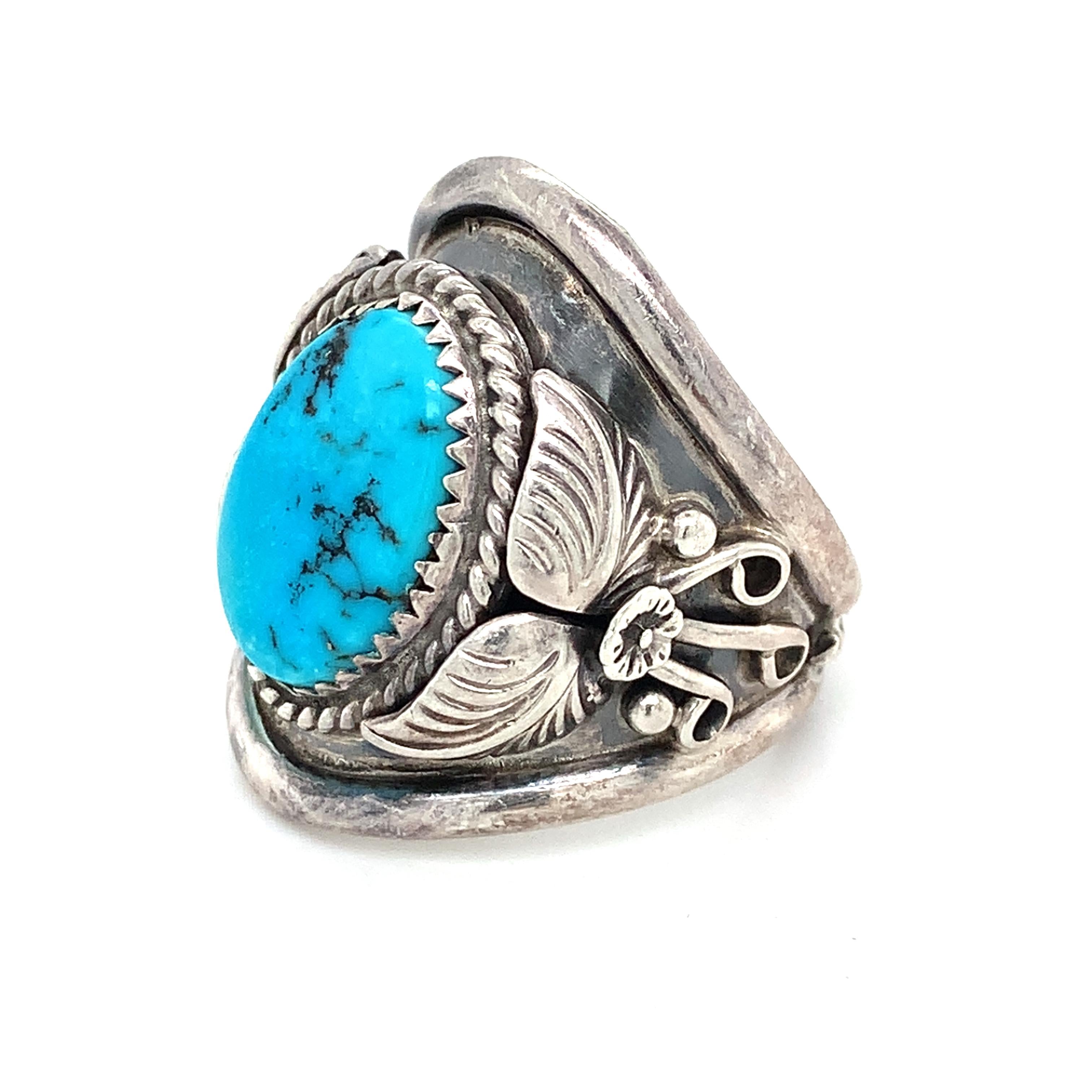 Vintage Sterling Silver Sculpted Bezel Oval Turquoise Navajo Ring