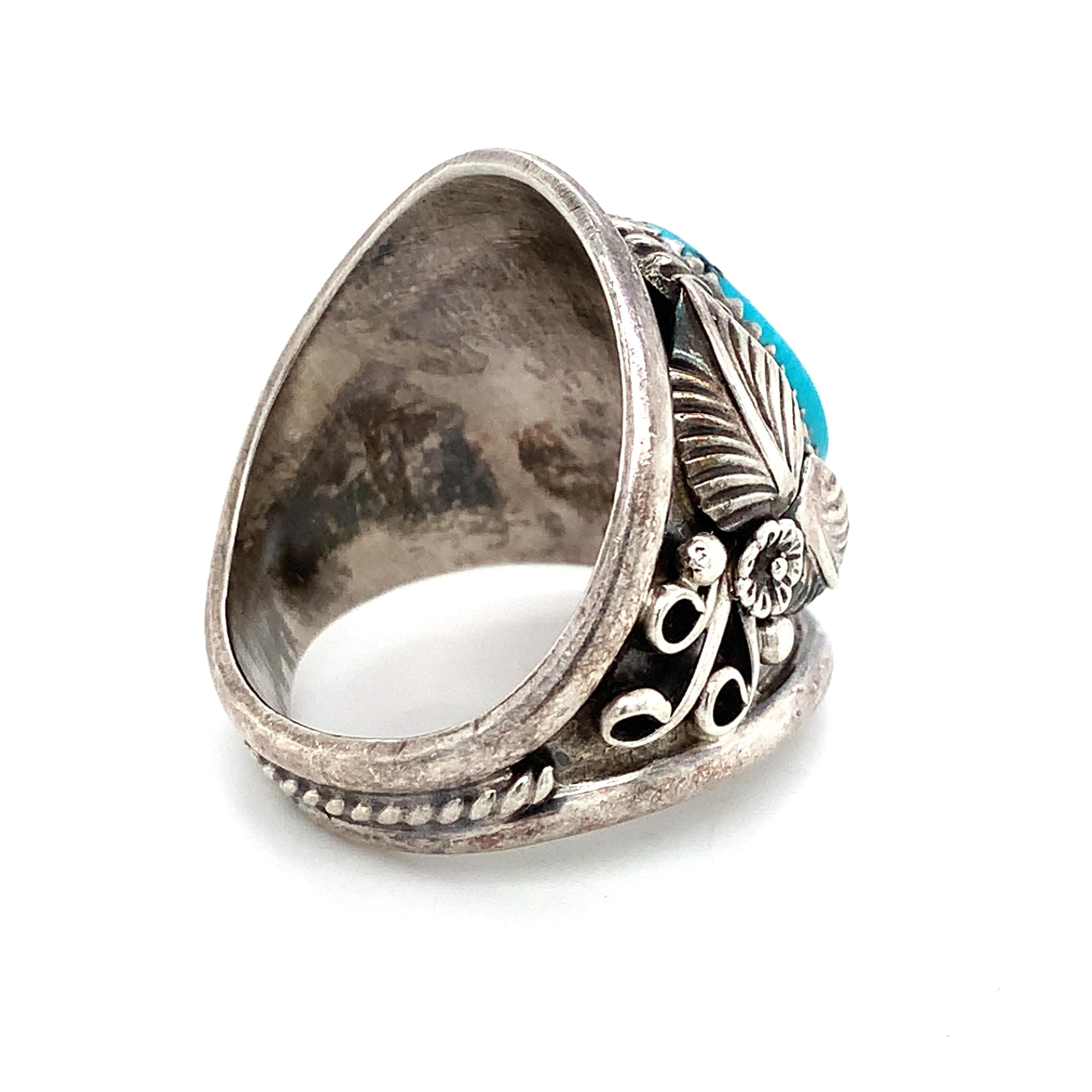 Vintage Sterling Silver Sculpted Bezel Oval Turquoise Navajo Ring