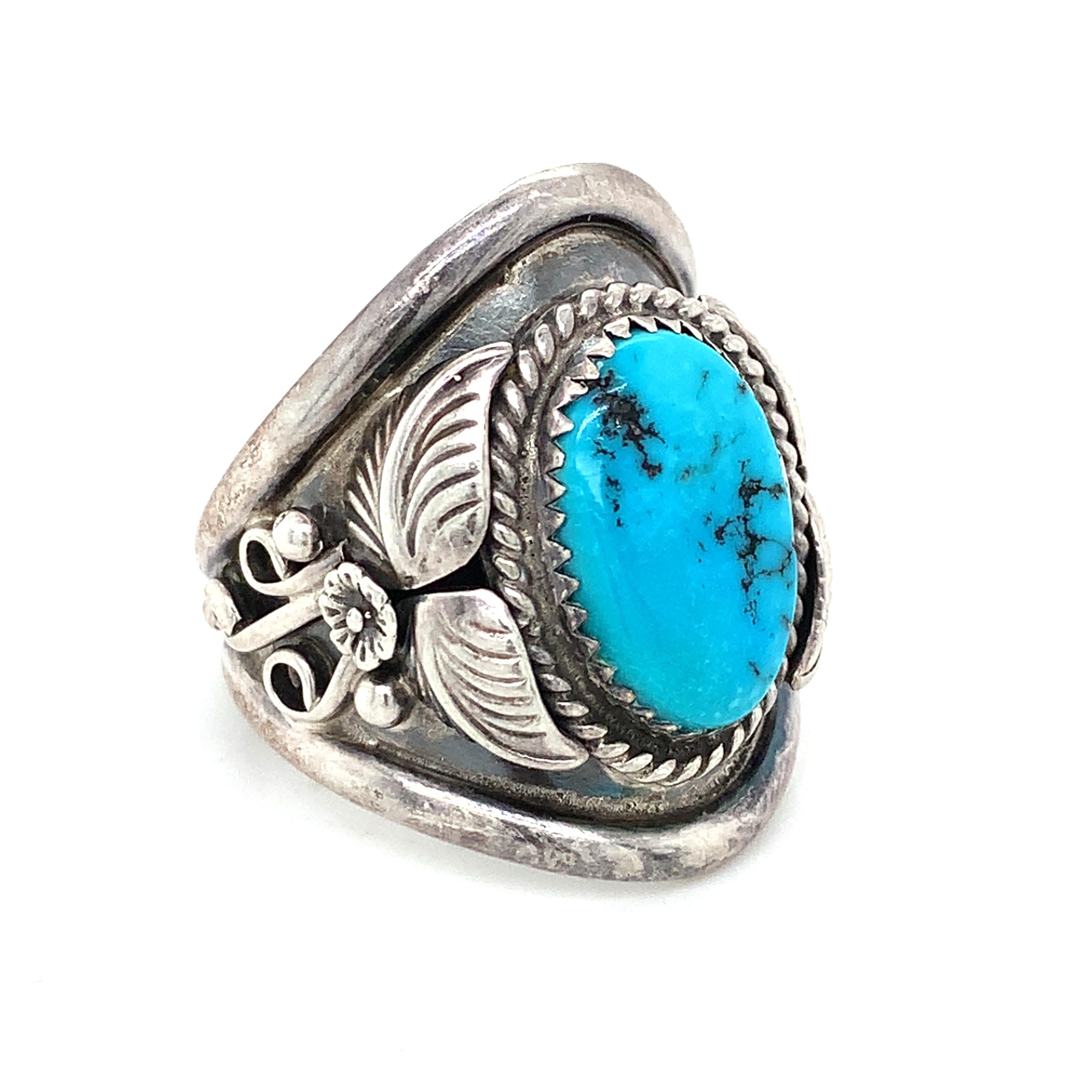 Vintage Sterling Silver Sculpted Bezel Oval Turquoise Navajo Ring