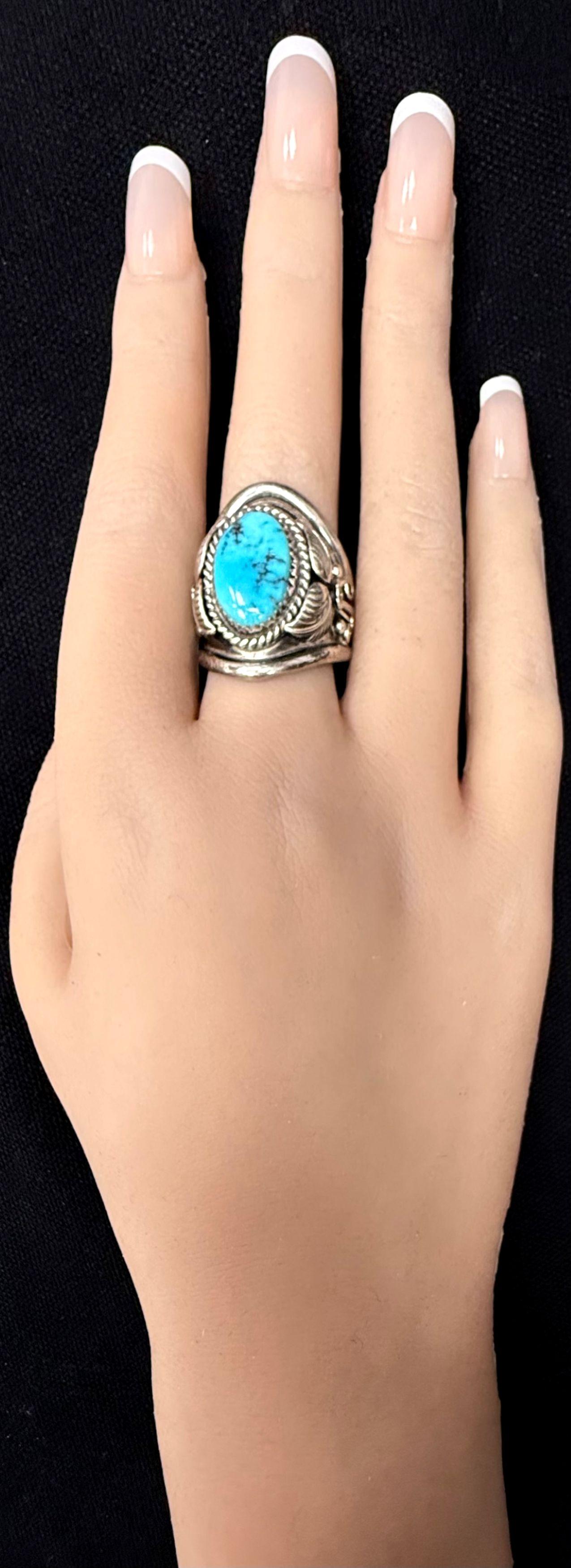 Vintage Sterling Silver Sculpted Bezel Oval Turquoise Navajo Ring