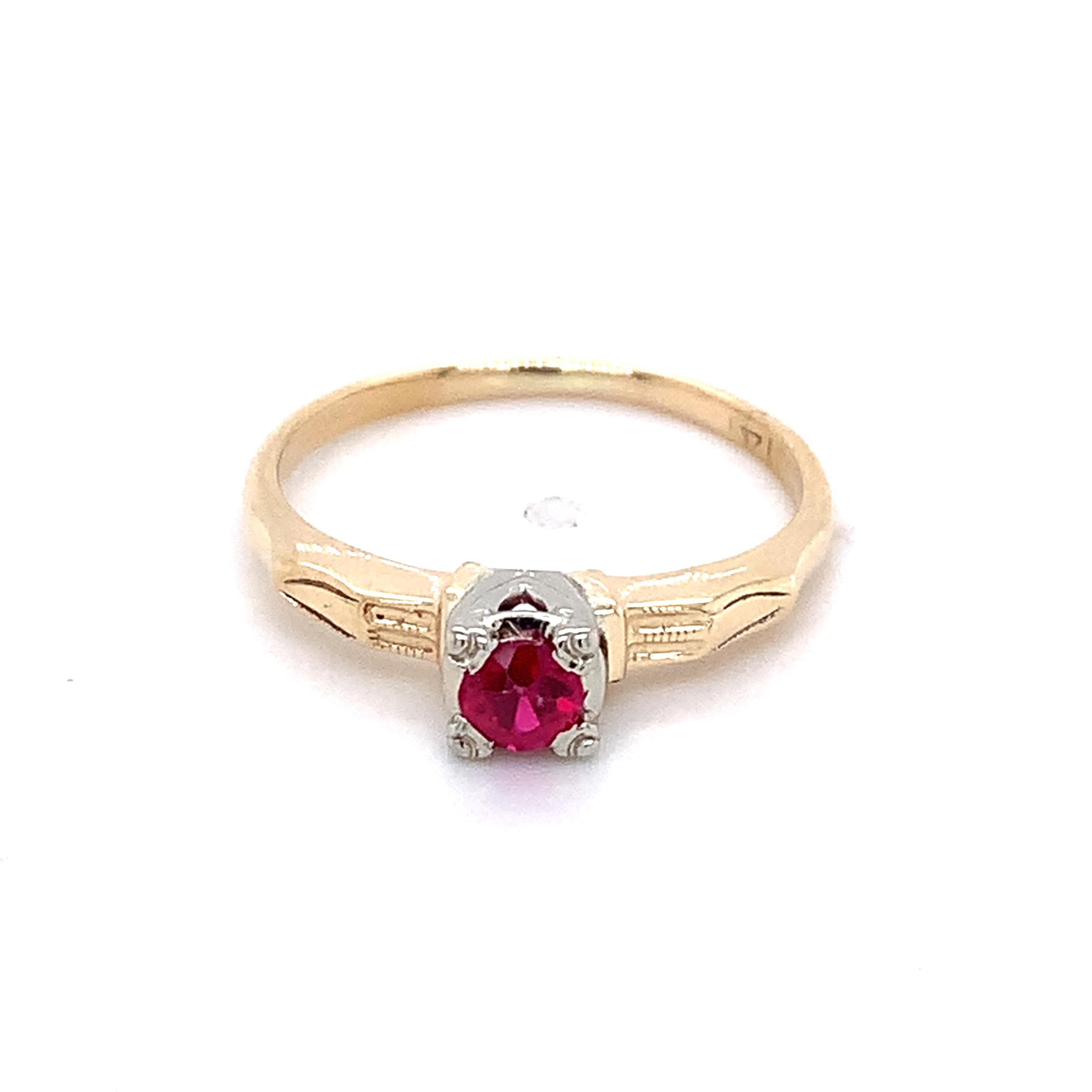 Vintage 14KYellow/White Gold Round Red Center Art Deco Milgrain Solitaire Ring