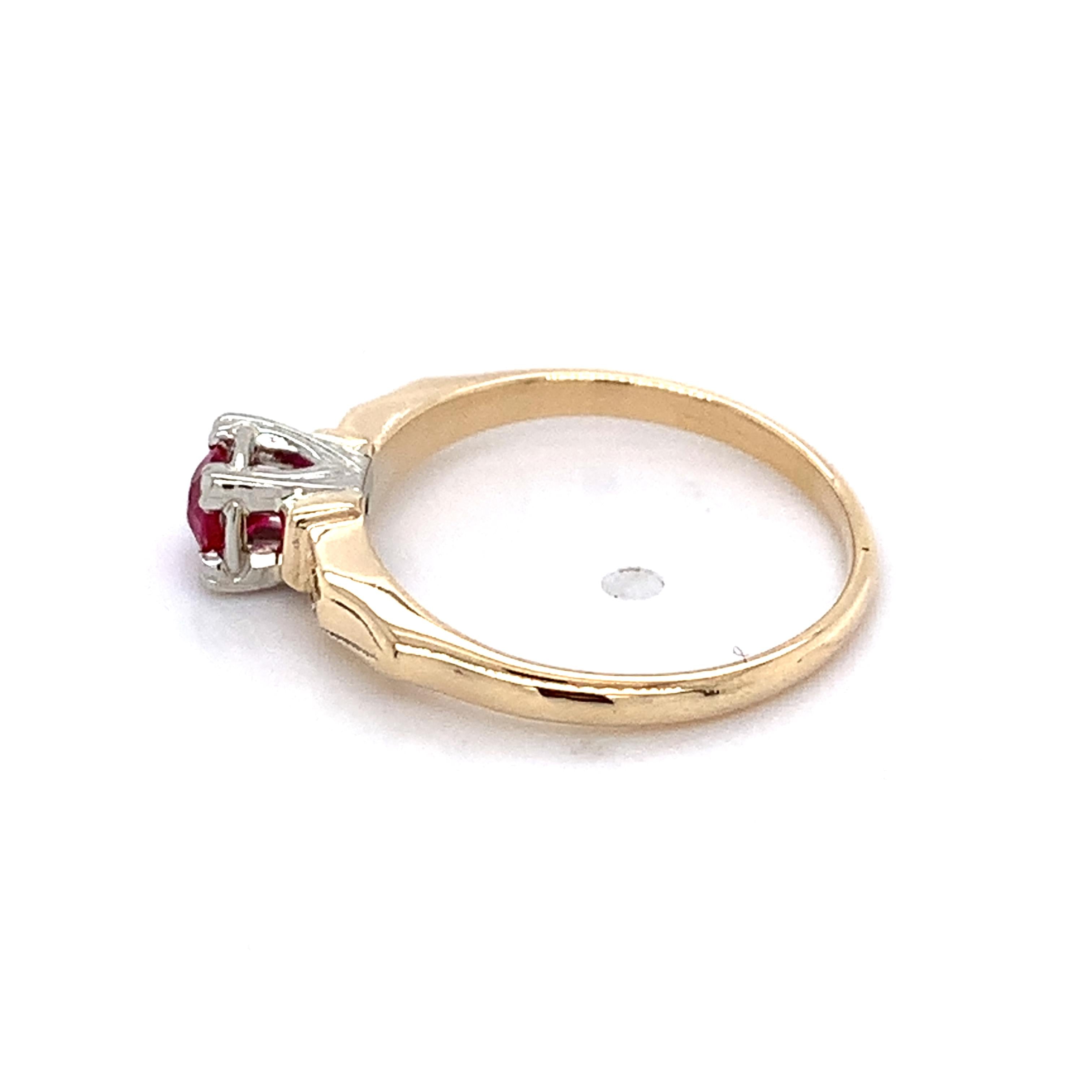 Vintage 14KYellow/White Gold Round Red Center Art Deco Milgrain Solitaire Ring