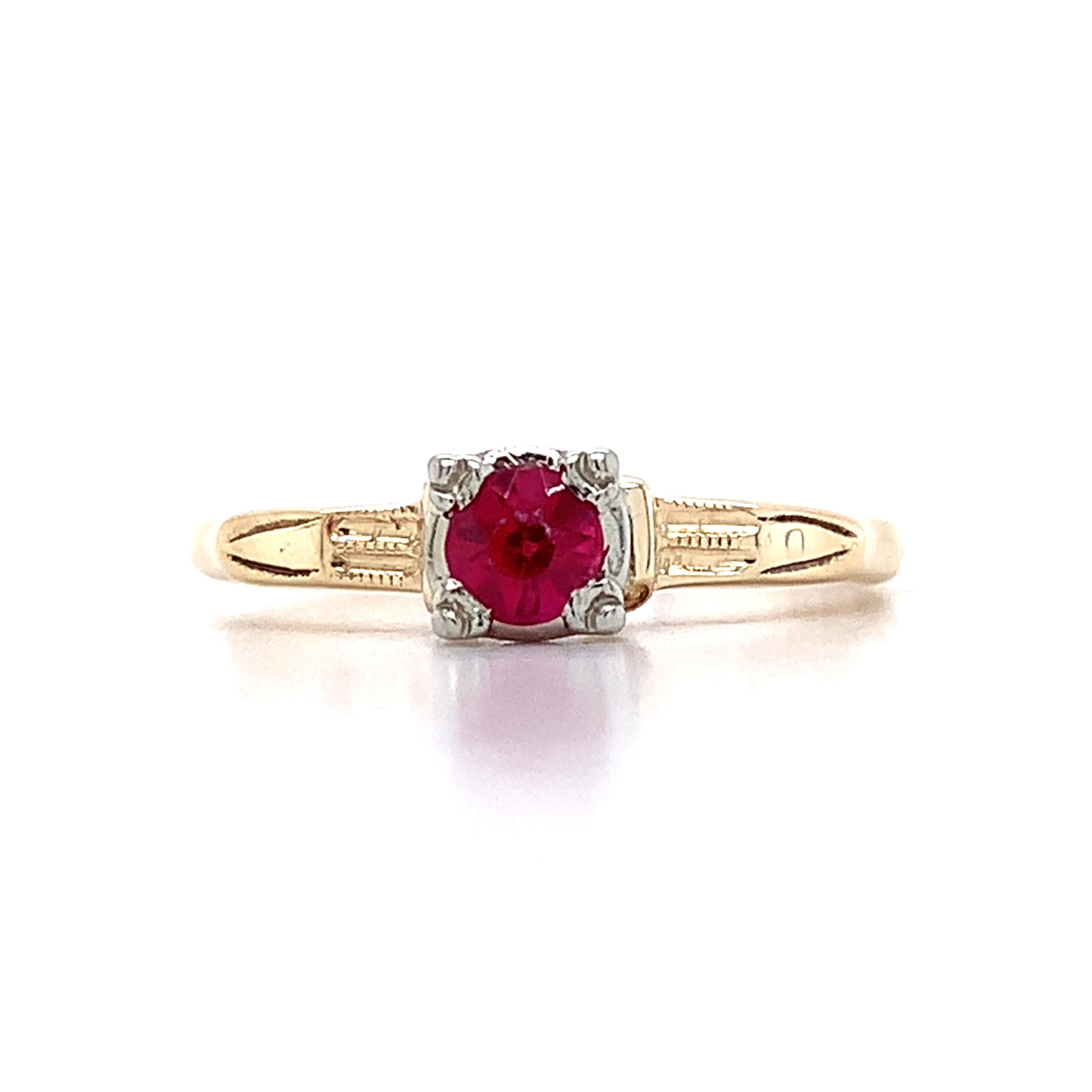 Vintage 14KYellow/White Gold Round Red Center Art Deco Milgrain Solitaire Ring