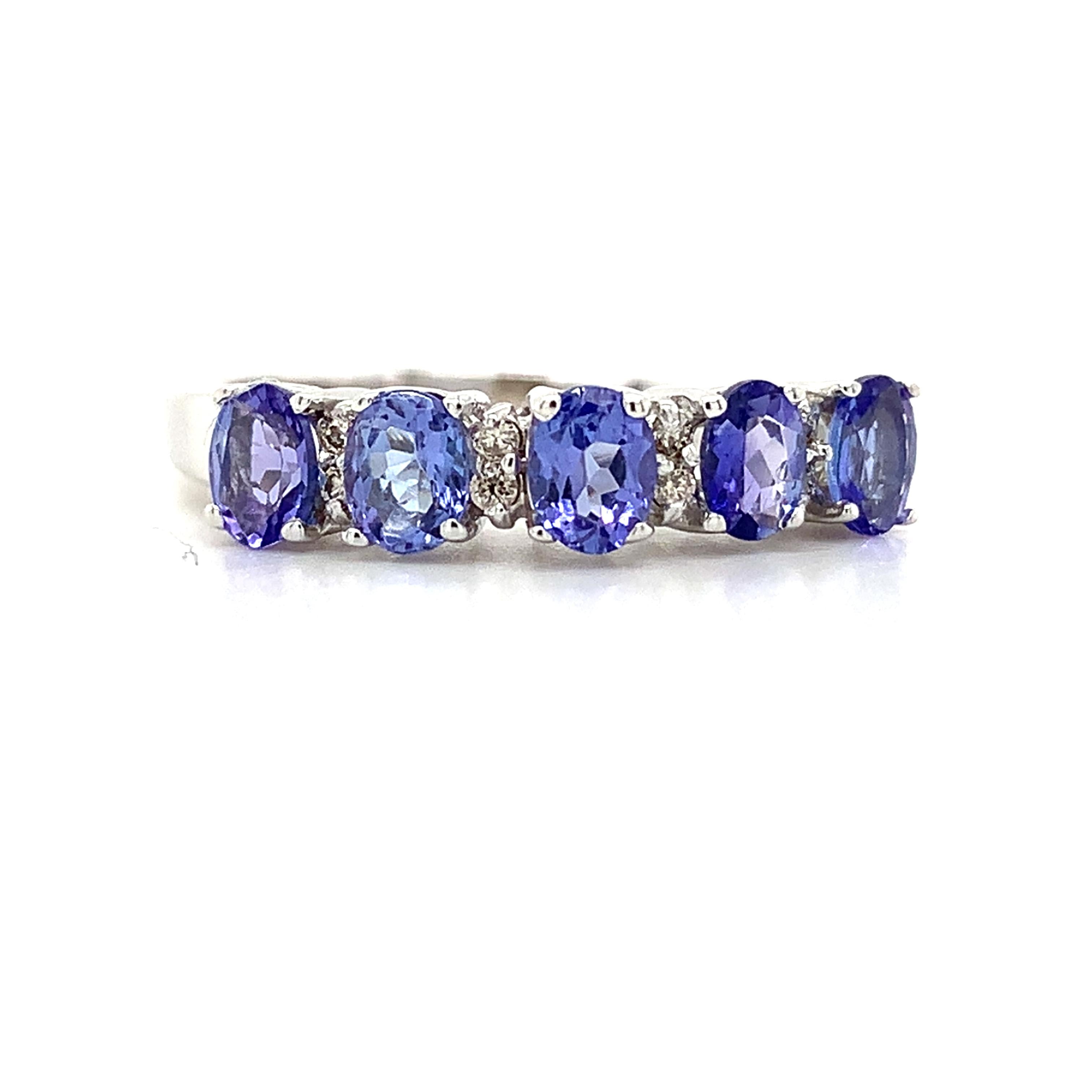 18K White Gold Oval Cut Tanzanite and Diamond Accent Step Up Band Ring