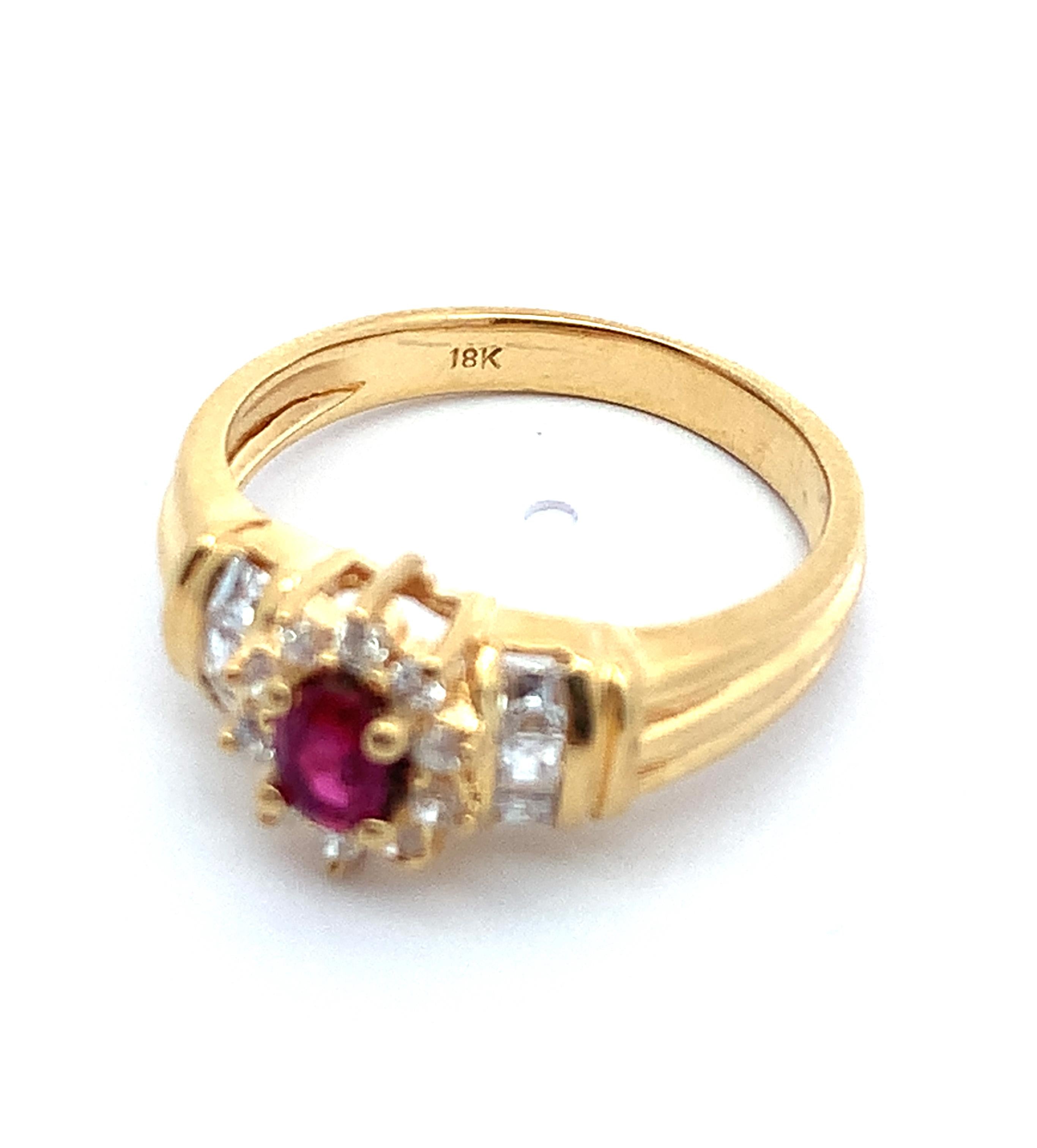Vintage 18K Gold Oval Ruby With Round & Princess Diamond Halo Ribbed Shanks Ring