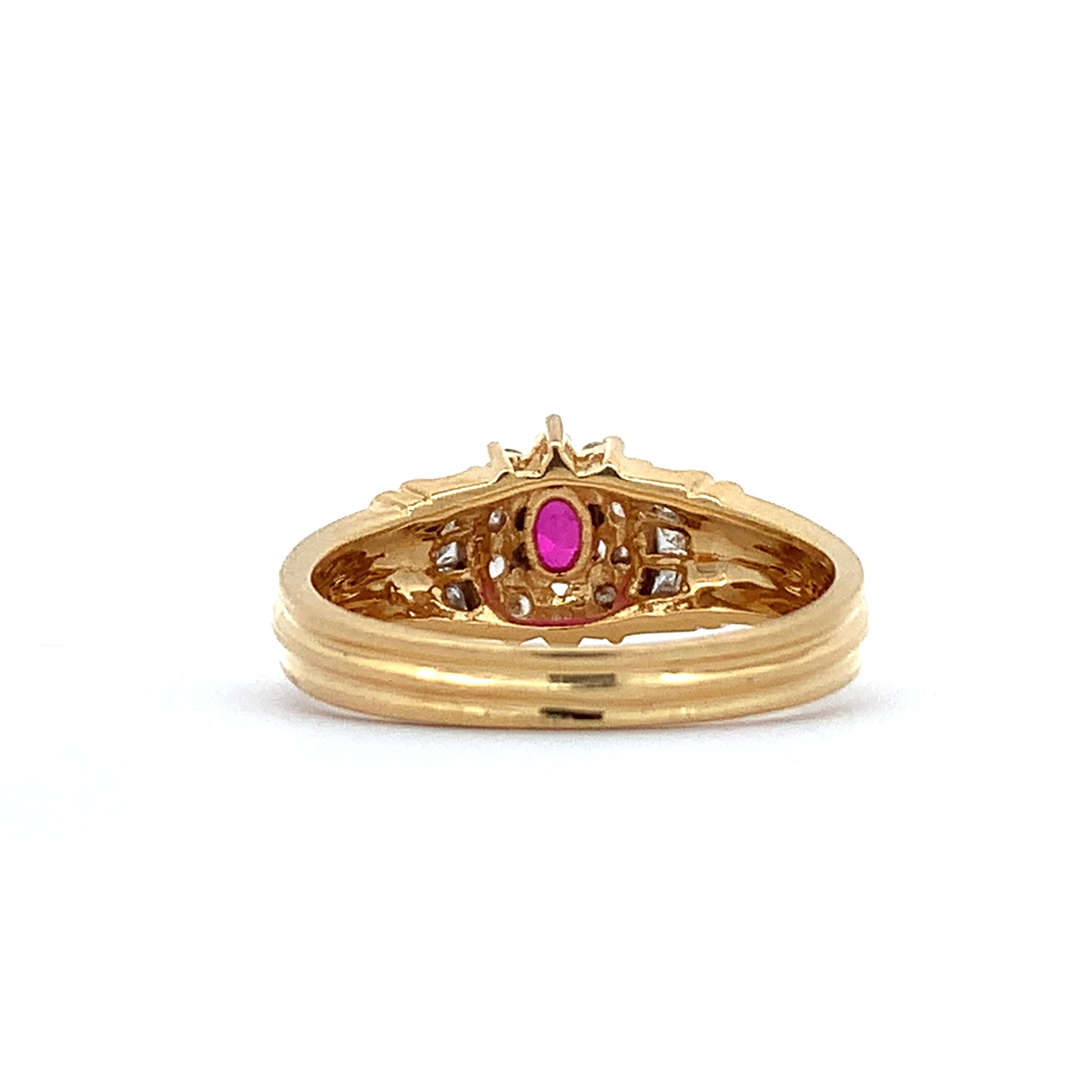 Vintage 18K Gold Oval Ruby With Round & Princess Diamond Halo Ribbed Shanks Ring