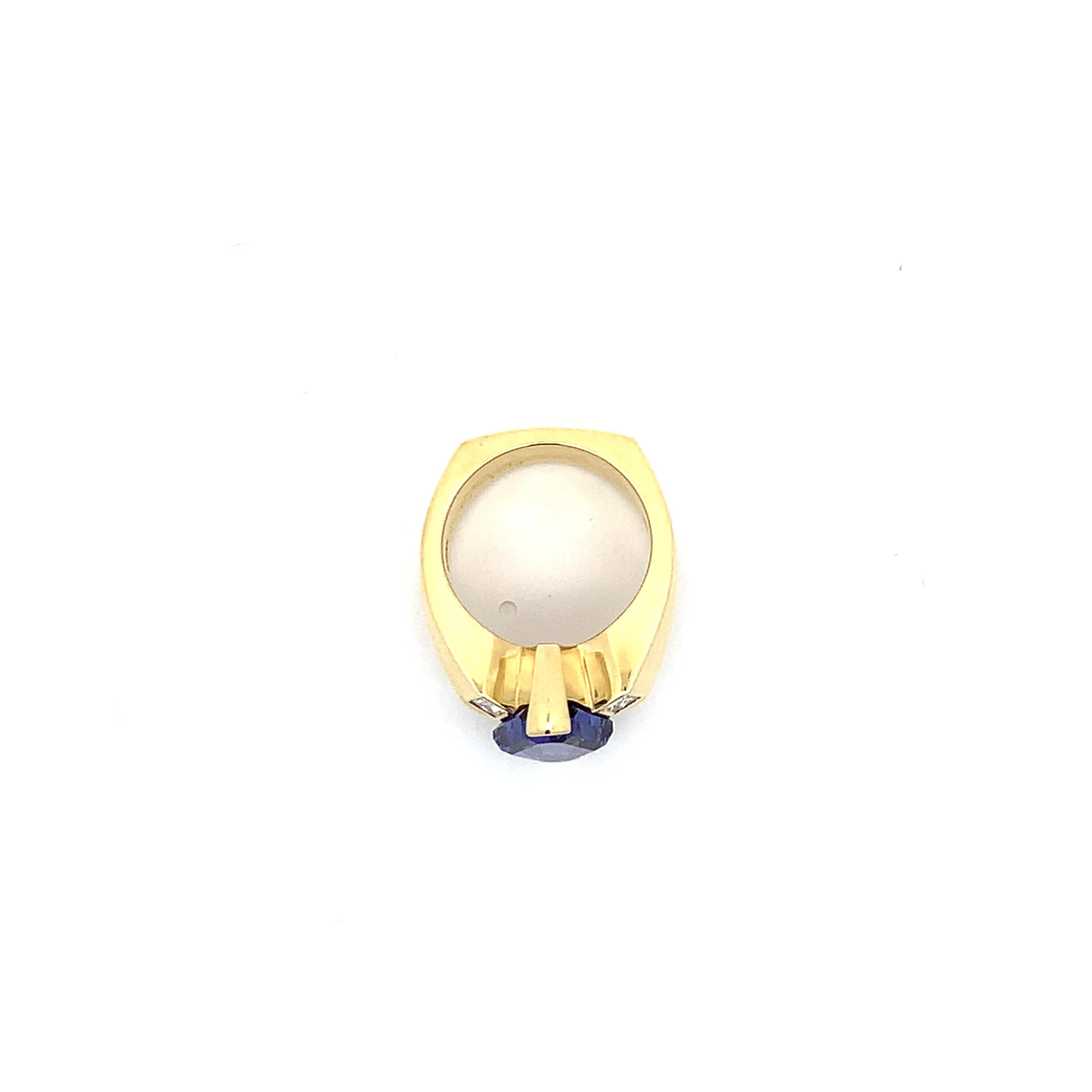 18K Y Gold Lozenge Cut Tanzanite & Princess Cut Diamond Euro Band Cocktail RIng