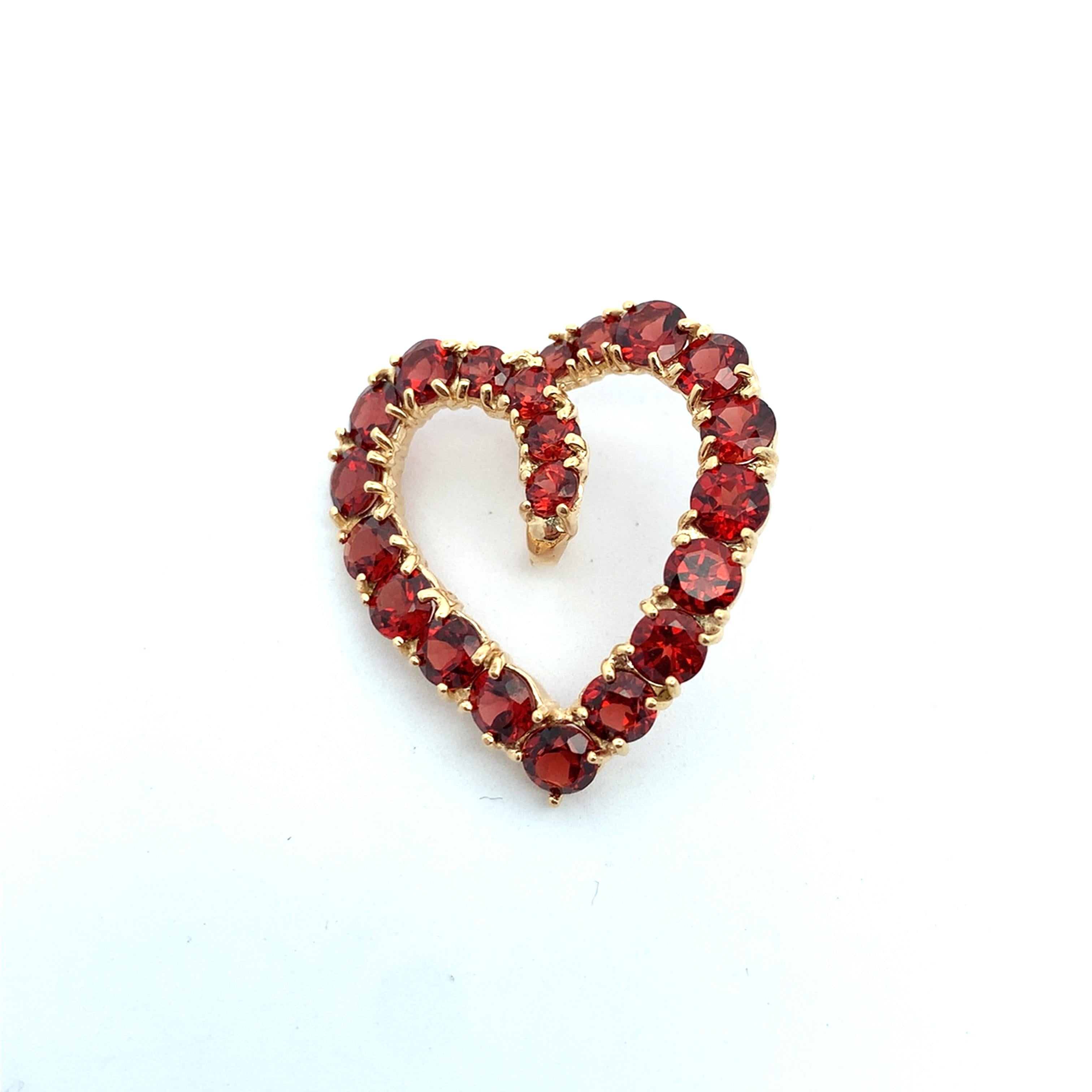 Vintage 14K Yellow Gold Round Garnet Open Heart Slide Pendant