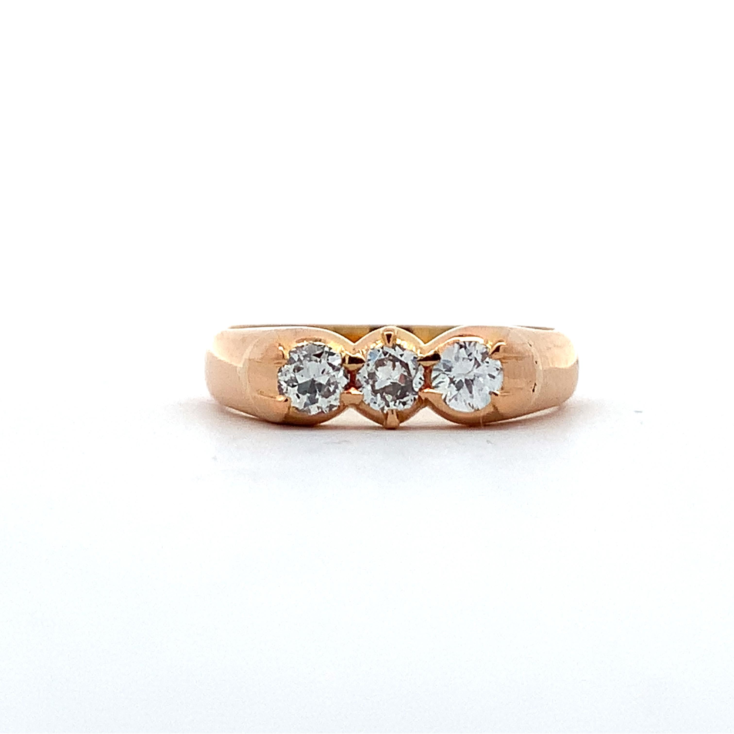 Vintage 18K Yellow Gold .30CTTW Round Cut White Diamond Three-Stone Band Size 6