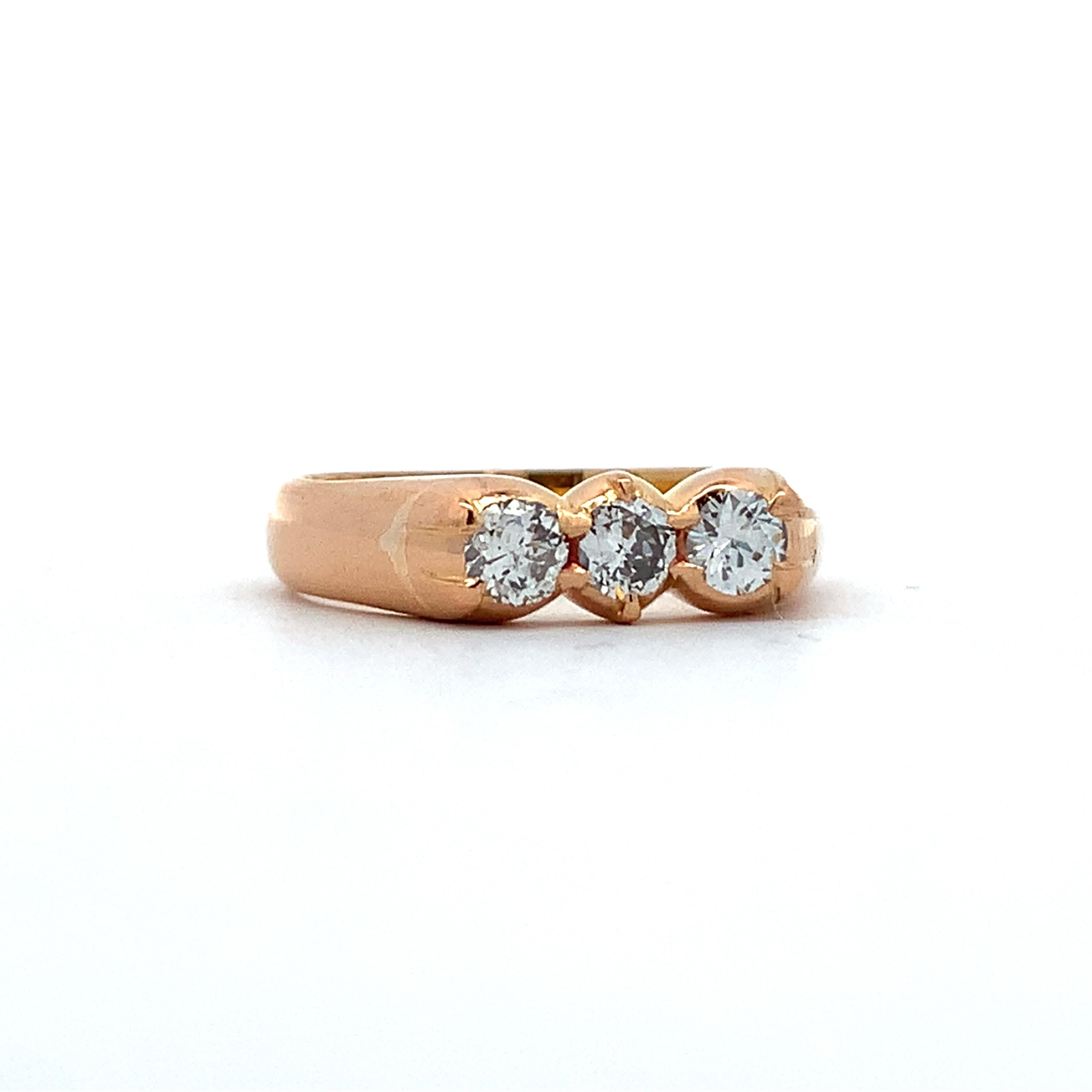 Vintage 18K Yellow Gold .30CTTW Round Cut White Diamond Three-Stone Band Size 6