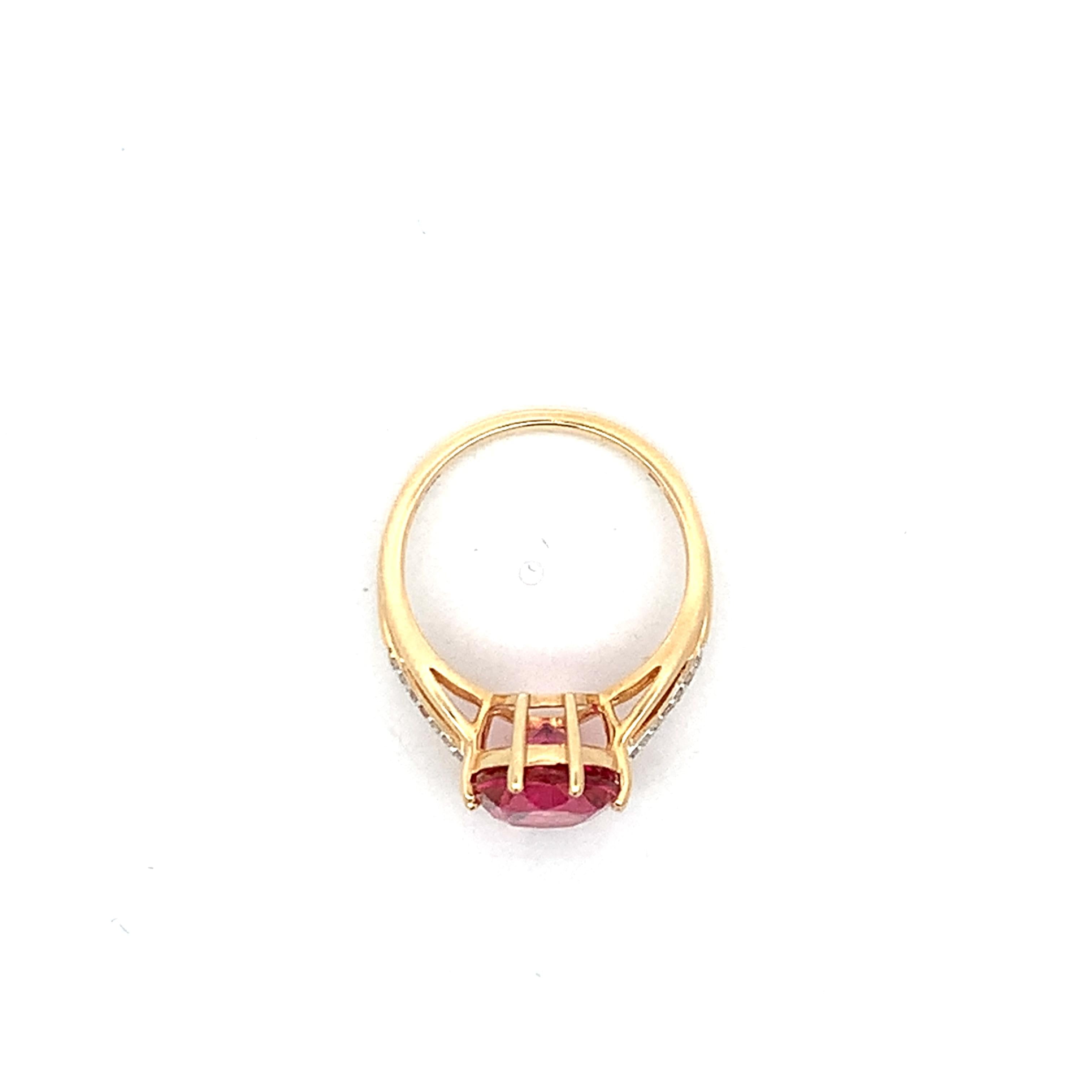 Vintage 14K Yellow Gold Oval Synthetic Red Topaz & Round Diamond Ring Size 7
