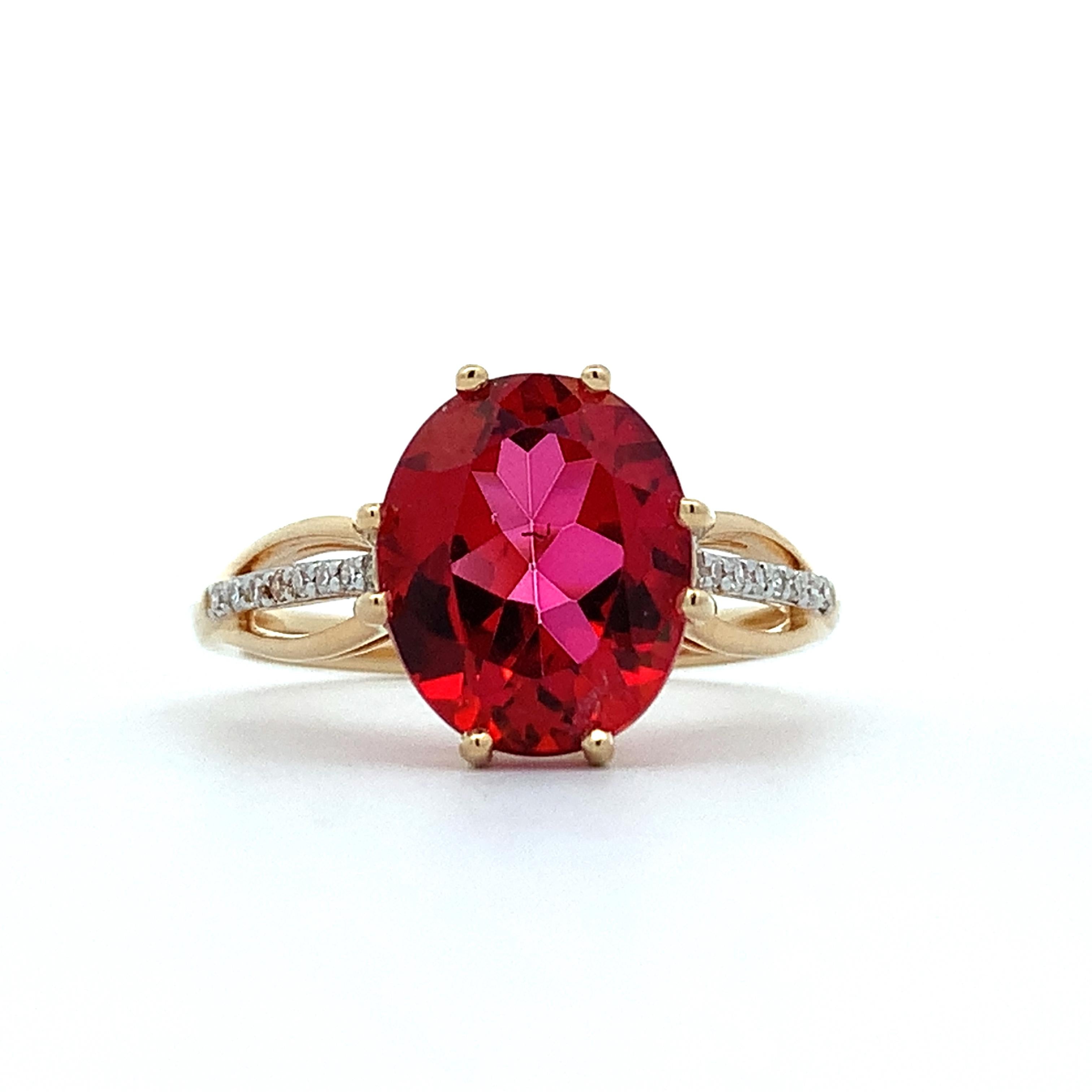 Vintage 14K Yellow Gold Oval Synthetic Red Topaz & Round Diamond Ring Size 7