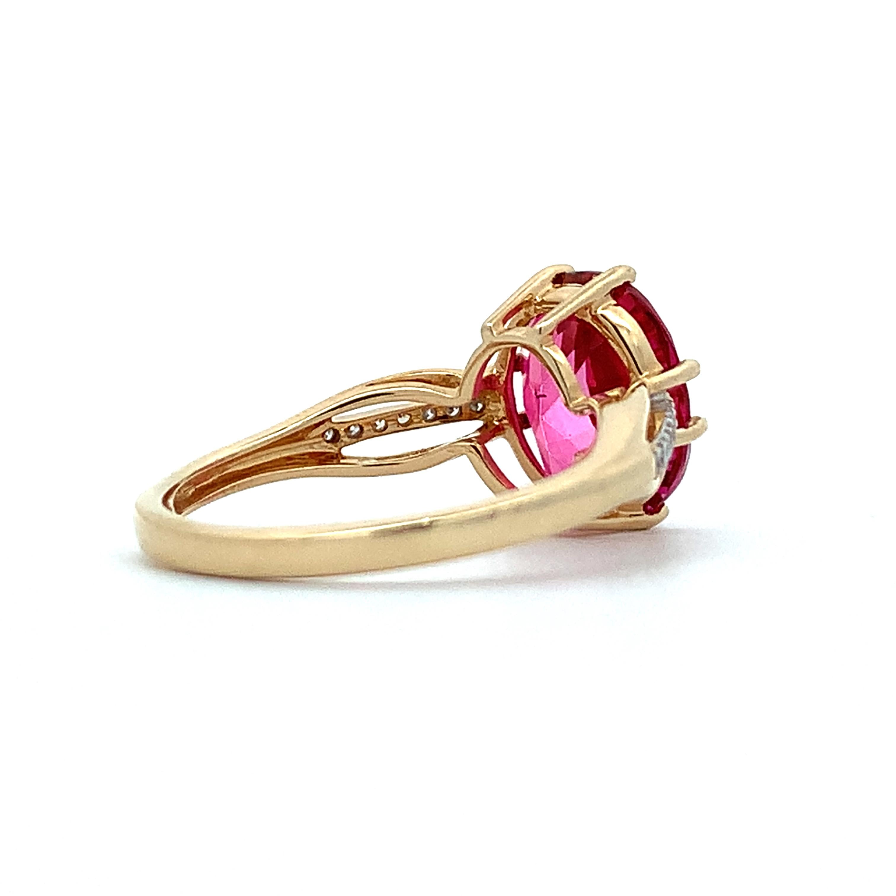 Vintage 14K Yellow Gold Oval Synthetic Red Topaz & Round Diamond Ring Size 7