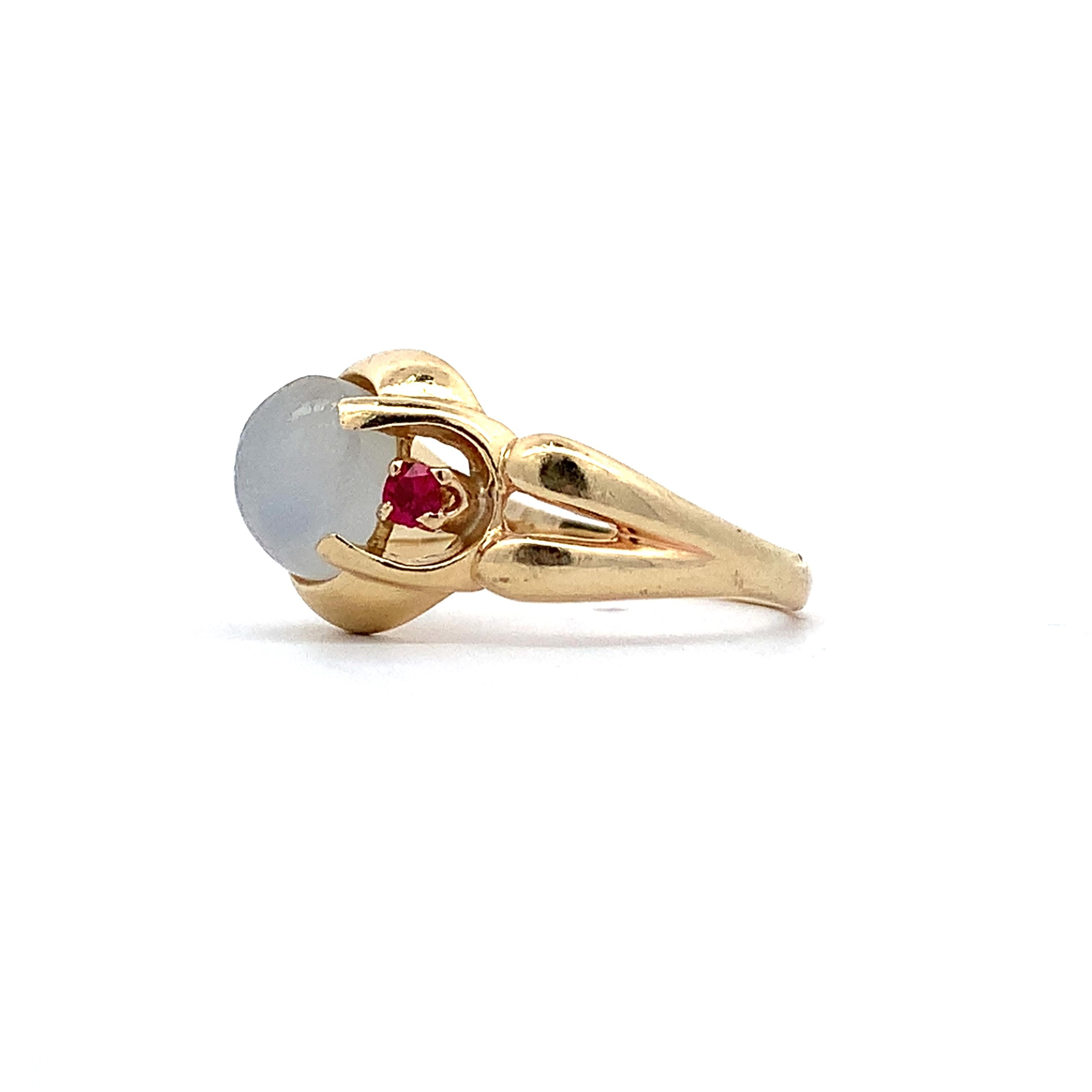 Vintage 14K Yellow Gold Sugarloaf Quartz & Single Cut Ruby Accent Ring Size 6.5