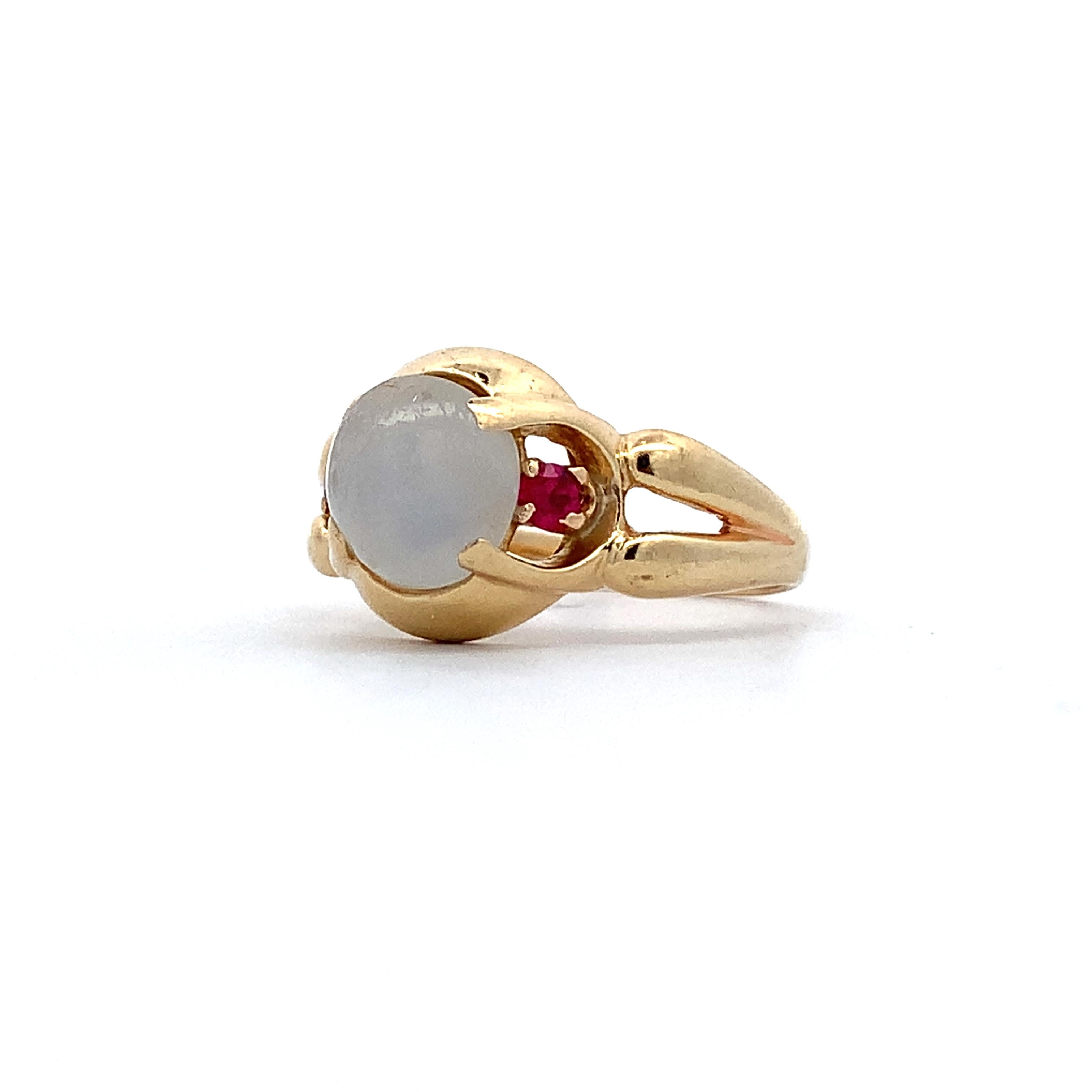 Vintage 14K Yellow Gold Sugarloaf Quartz & Single Cut Ruby Accent Ring Size 6.5