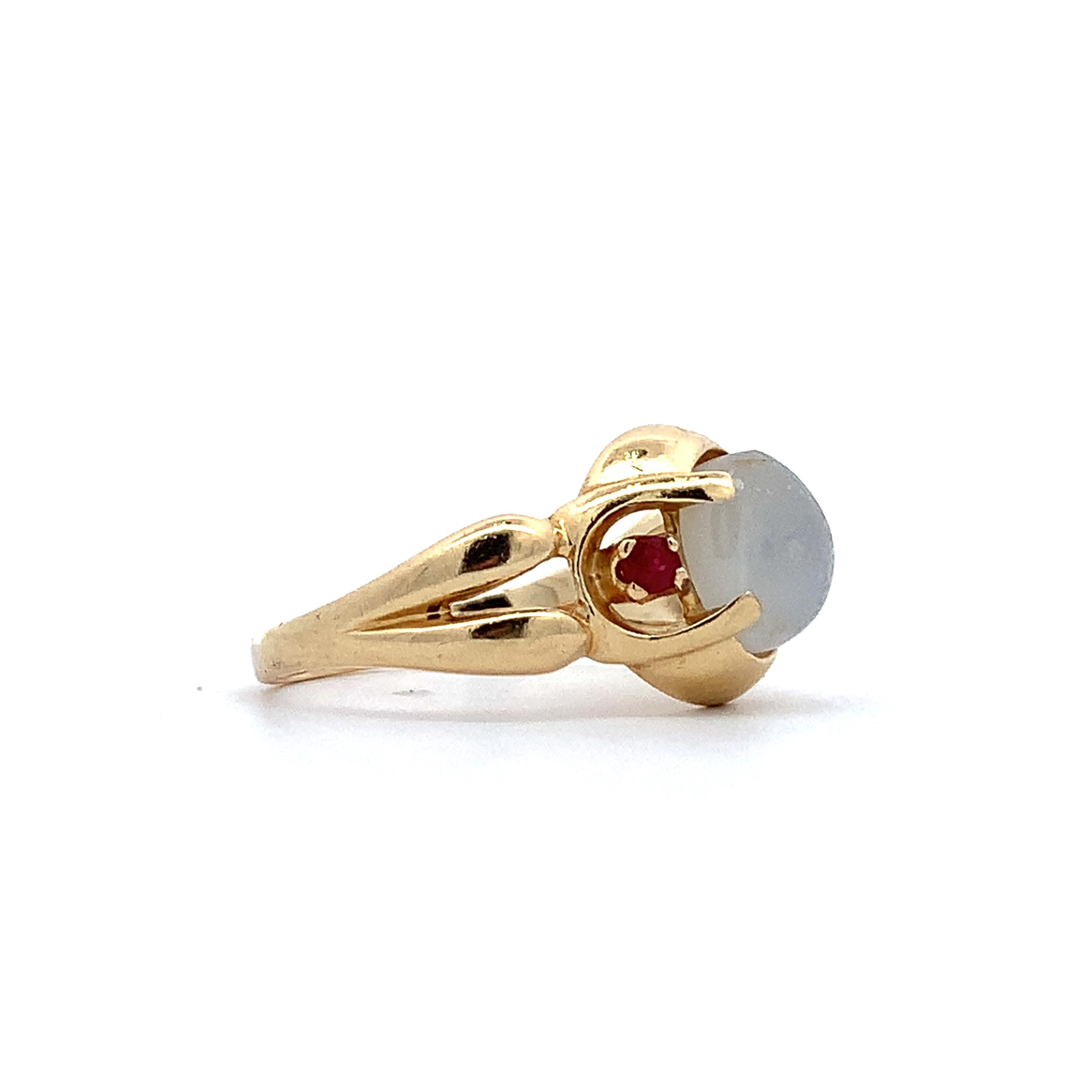 Vintage 14K Yellow Gold Sugarloaf Quartz & Single Cut Ruby Accent Ring Size 6.5