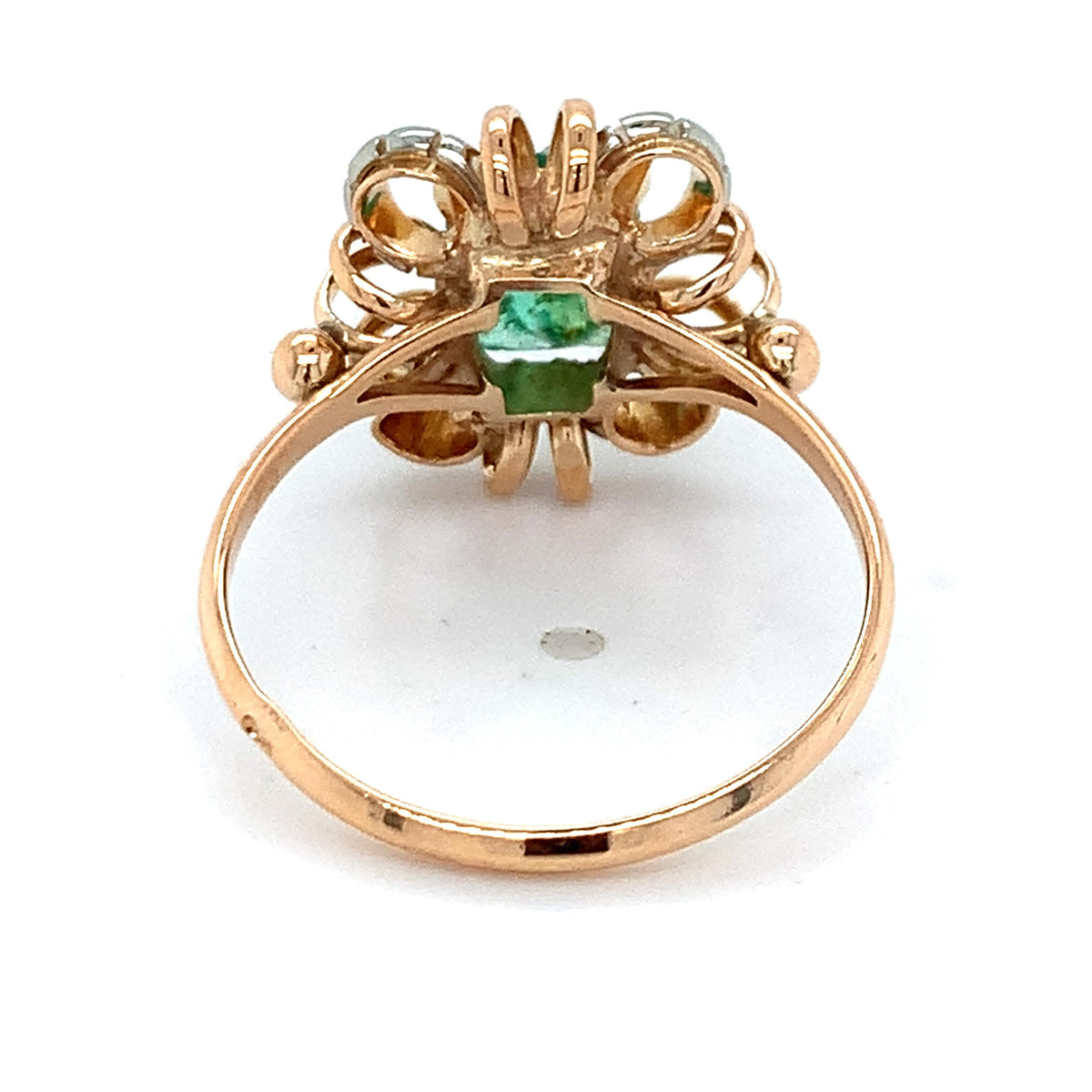 Vintage 18k Rose Gold Radiant Cut Carved Emerald Openwork Scalloped Halo Ring