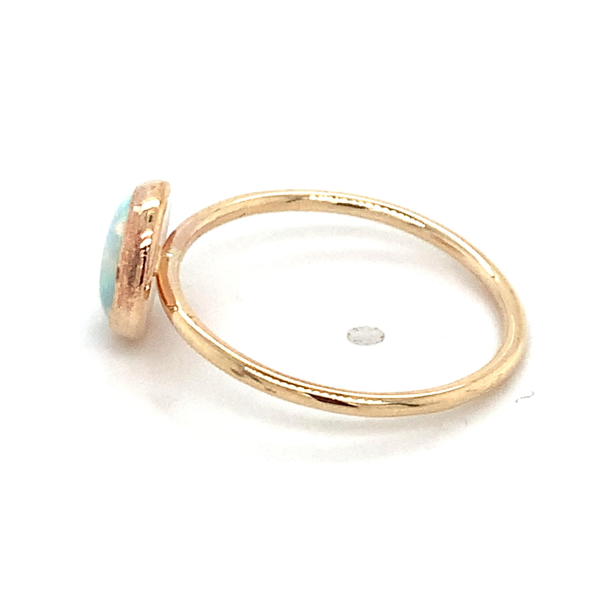 Vintage 14K Rose Gold Round Cabochon Bezel Opal Slim Shanks Solitaire Ring Size7