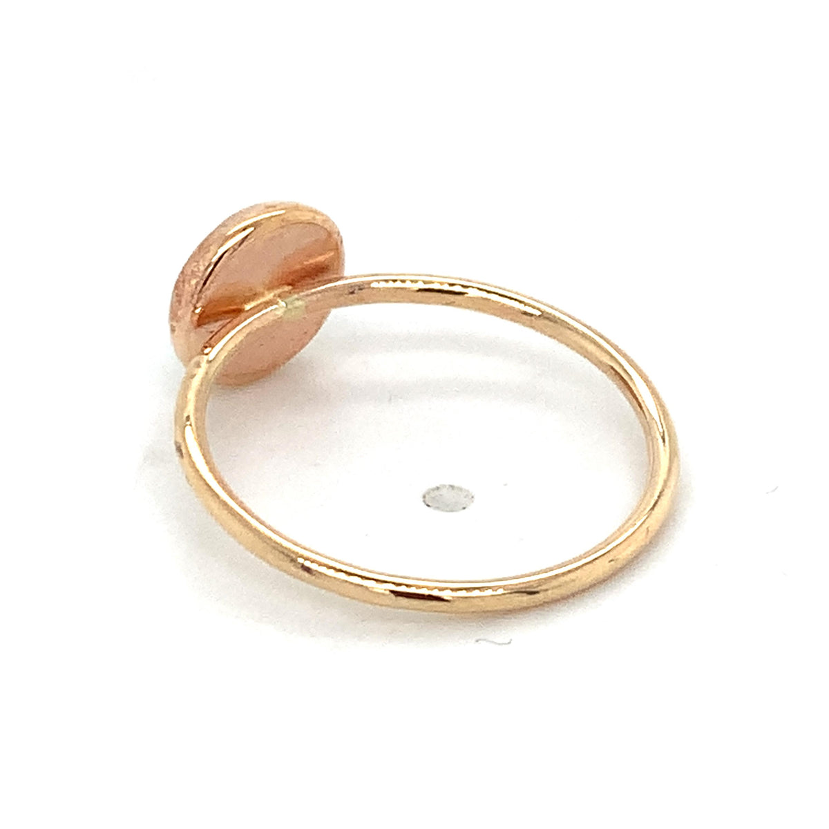 Vintage 14K Rose Gold Round Cabochon Bezel Opal Slim Shanks Solitaire Ring Size7