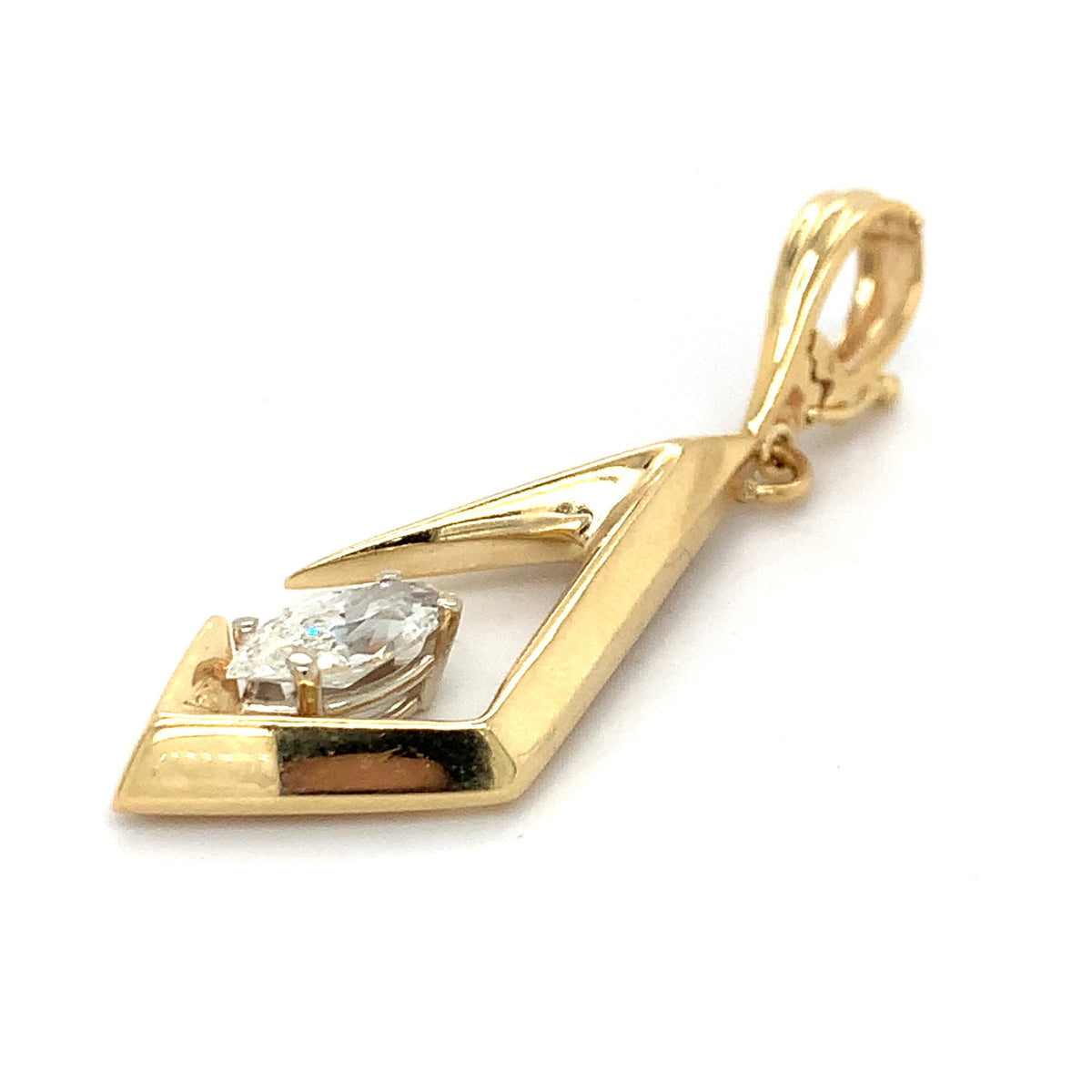 14K Gold Marquise Solitaire Diamond Rhombus Openwork Ribbed Loop-Bail Pendant