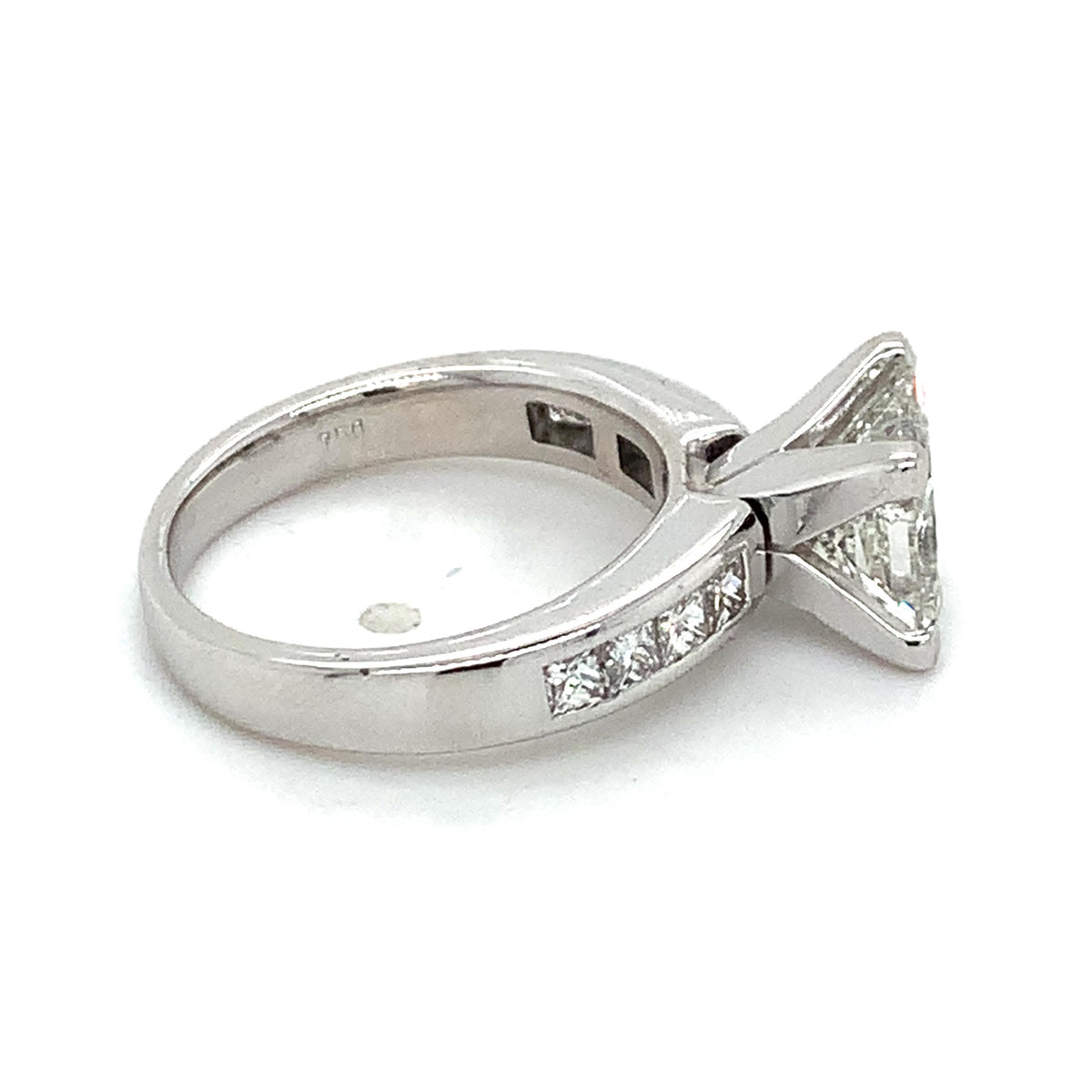 18K White Gold 2.03ct Princess Cut Center & Channel Set Side Stone Diamond Ring
