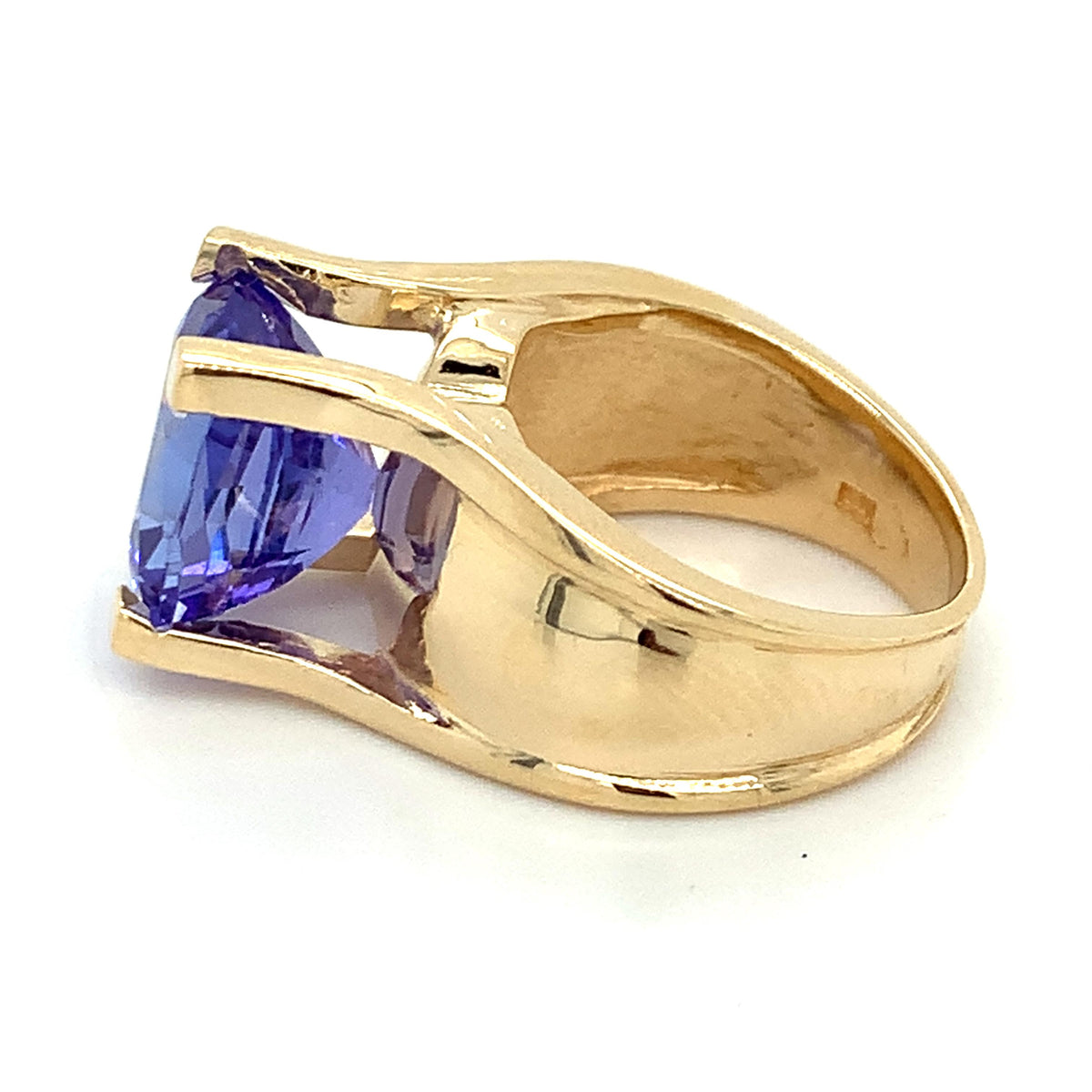 14K Gold Cushion Cut Tanzanite Flat-Tab Prongs Curved Wide Shanks Solitaire Ring