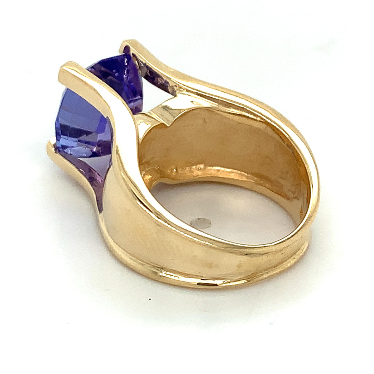 14K Gold Cushion Cut Tanzanite Flat-Tab Prongs Curved Wide Shanks Solitaire Ring