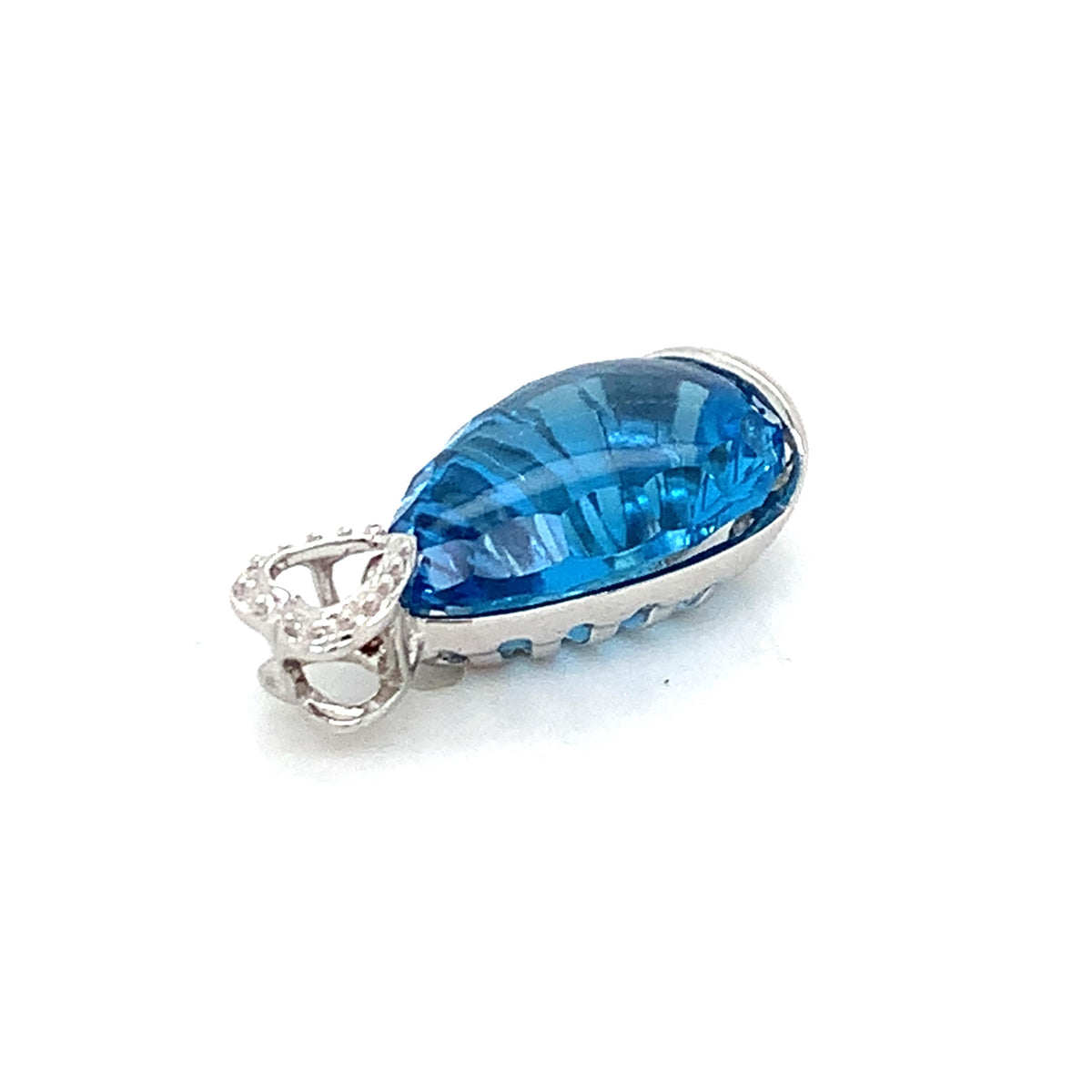 18K White Gold Teardrop Shaped Blue Topaz Beaded Heart-Shaped Loop Bail Pendant
